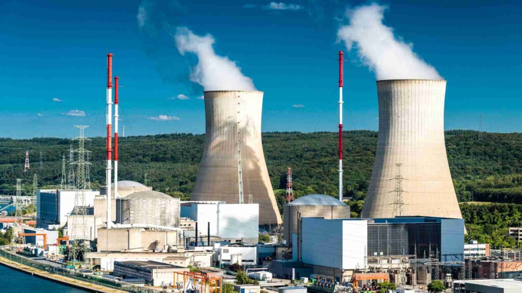 Usina Nuclear de Tihange em Huy, Bélgica (Crédito da imagem: Getty Images/ Canva Pro)