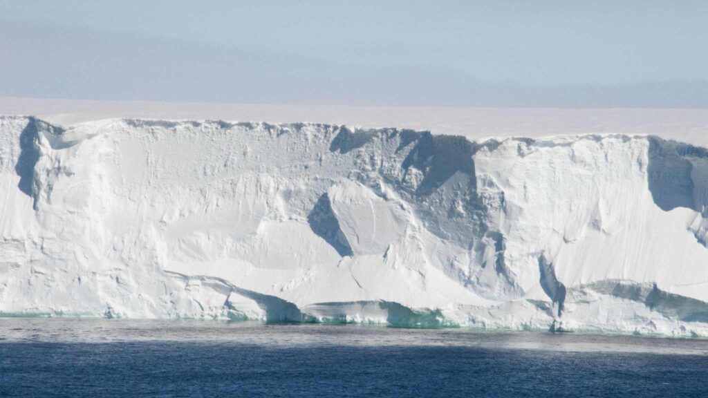 Cientistas alertam: Mar de Ross libera gás que ameaça o clima (Crédito: Getty Images/ Canva Pro)