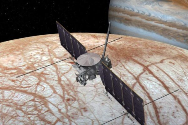 Europa Clipper pode coletar partículas do cometa interestelar 3I/ATLAS (Imagem: NASA/JPL-Caltech)