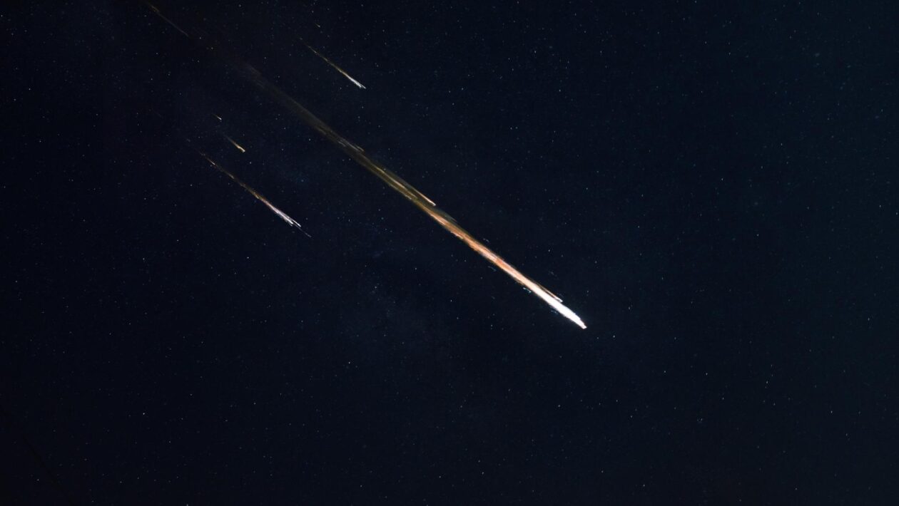 Orionídeas iluminam o céu do Brasil com até 20 meteoros por hora (Imagem: Getty Images/ Canva Pro)