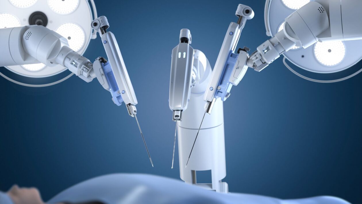 Cirurgia robótica no SUS reduz internação e riscos. (Foto: Phonlamai Photo / Canva Pro)
