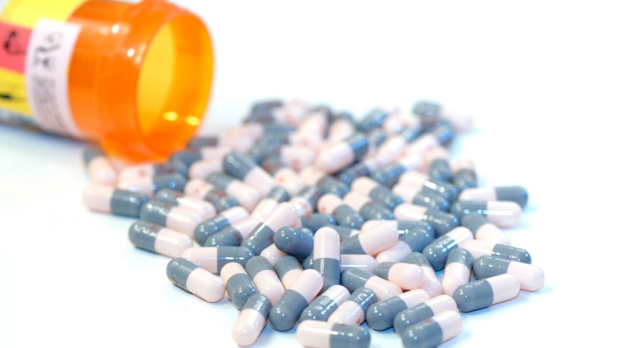 Pesquisa aponta variações cardíacas entre antidepressivos. (Foto: Getty Images via Canva)