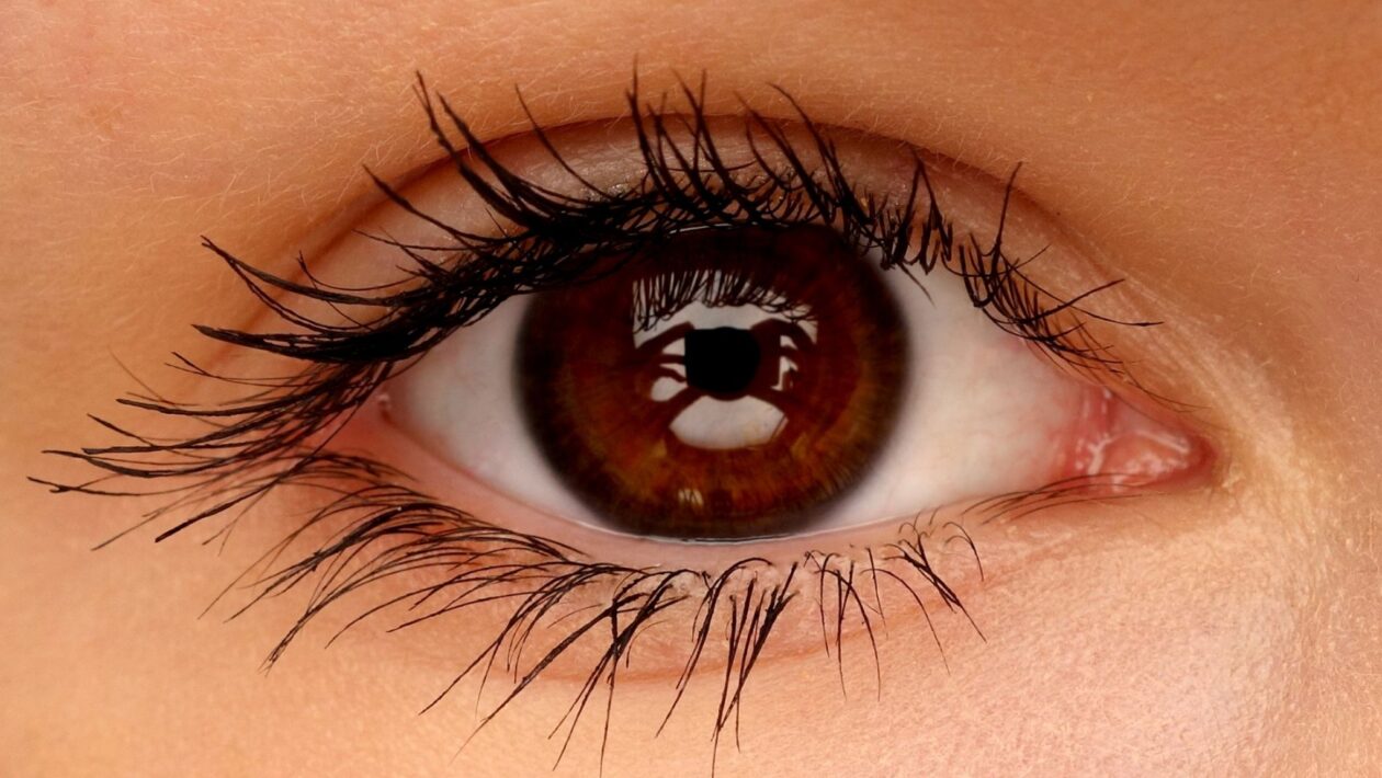 Consumo de metanol afeta diretamente a visão humana. (Foto: Getty Images / Canva Pro)
