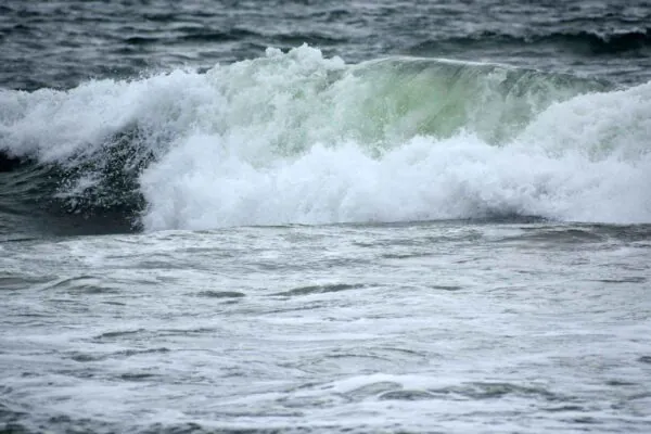 Ruído do oceano permite medir acidificação em grandes profundidades (Imagem: Getty Images/ Canva Pro)