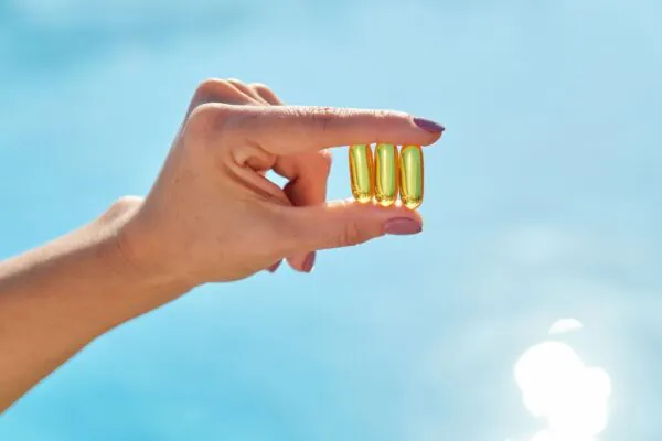 Deficiência de vitamina D afeta corpo e imunidade. (Foto: Getty Images via Canva)