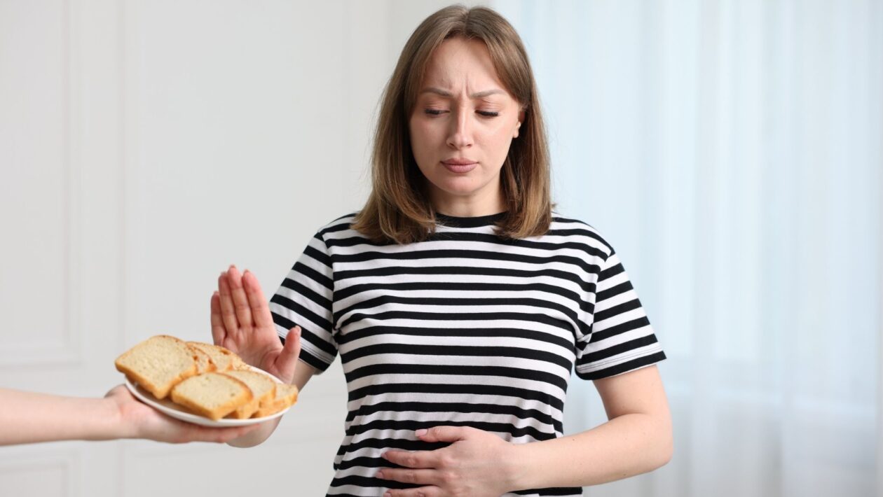 Mulheres são mais propensas à sensibilidade ao trigo. (Foto: Africa Images via Canva)