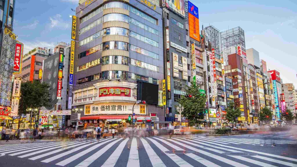 Japão enfrenta verão histórico com temperaturas acima de 41°C (Crédito: Getty Images/ Canva Pro)