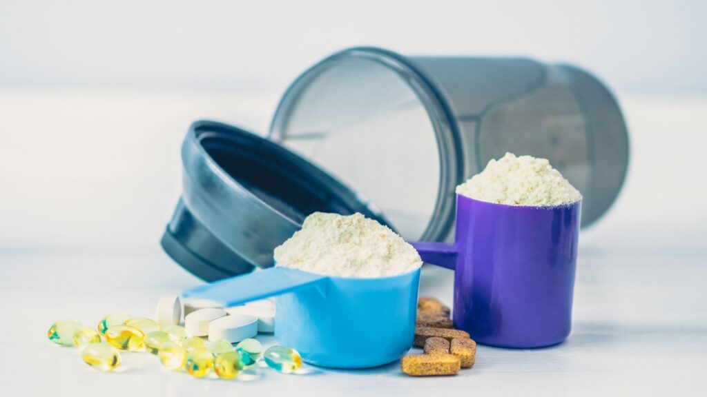 Shakes com carboidratos ajudam a repor energia rapidamente. (Foto: Getty Images via Canva)