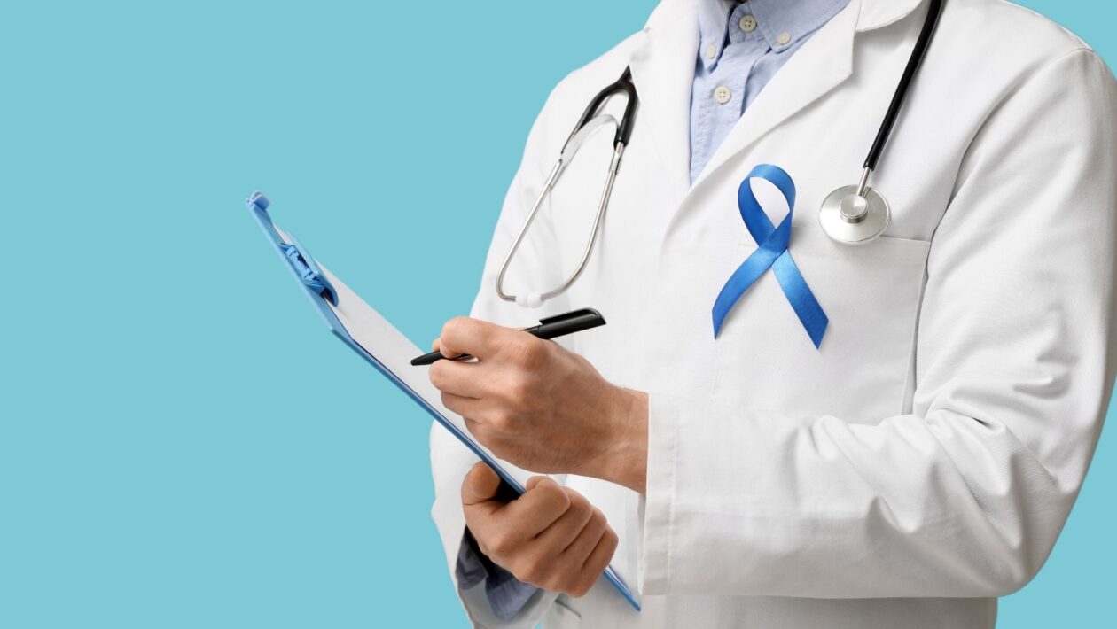 Envelhecimento e genética aumentam chance da doença. (Foto: Pixelshot via Canva)