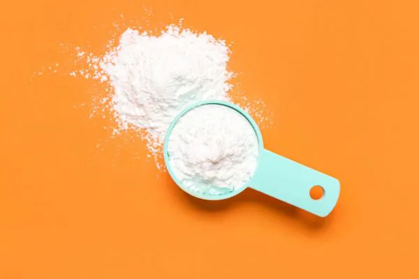 Dieta equilibrada potencializa efeitos da creatina nos jovens. (Foto: Pixelshot via Canva)