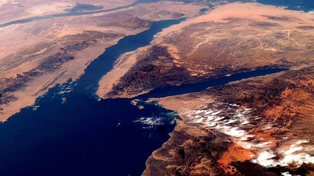 Fratura entre África e Ásia continua ativa e desafia teorias (Imagem: NASA)
