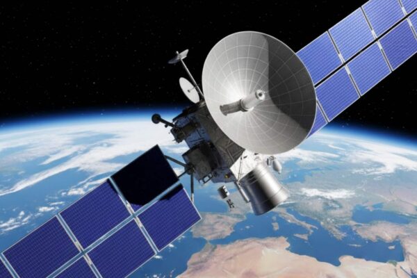 IA pilota satélite InnoCube com manobras autônomas inéditas (Imagem: Gerada por IA/ Gemini)