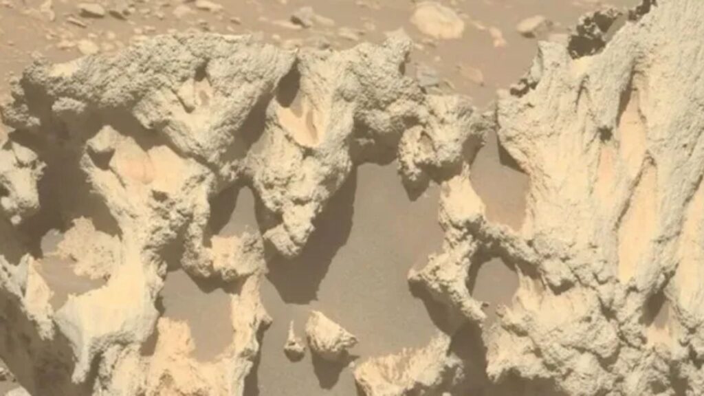 Rover encontra rocha rara e amplia mistérios sobre Marte antigo. (Imagem: NASA)
