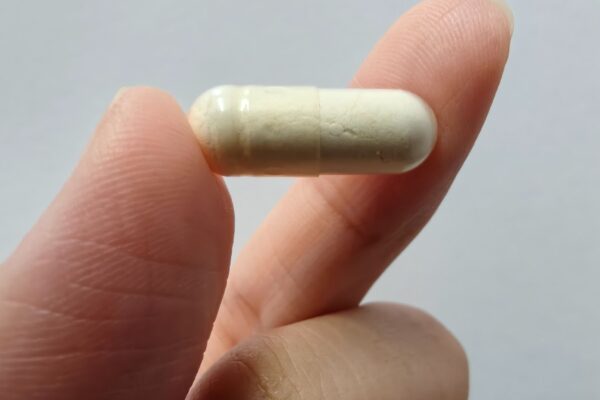 Prebióticos fortalecem o cérebro e a memória após os 60. (Foto: DesignNFMR via Canva)