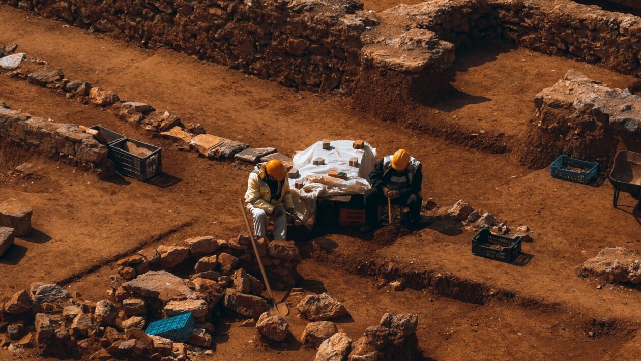 Escavações revelam a grandeza do antigo Reino de Benin. (Foto: Pexels via Canva)