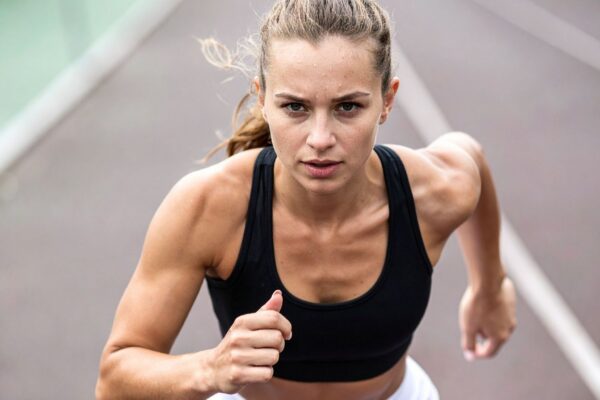 Alimentação estratégica aumenta energia e melhora seu desempenho. (Foto: True Creatives via Canva)