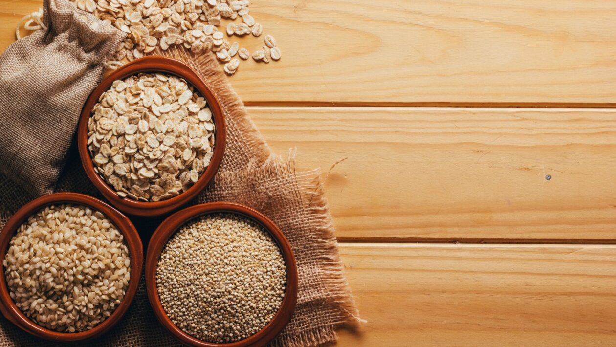 Alimentos integrais ajudam a controlar a glicemia. (Foto: Getty Images via Canva)