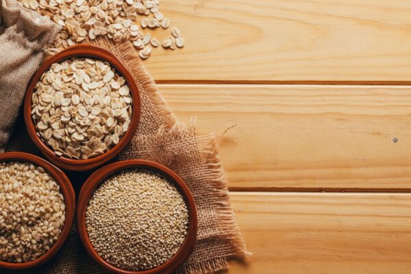 Alimentos integrais ajudam a controlar a glicemia. (Foto: Getty Images via Canva)