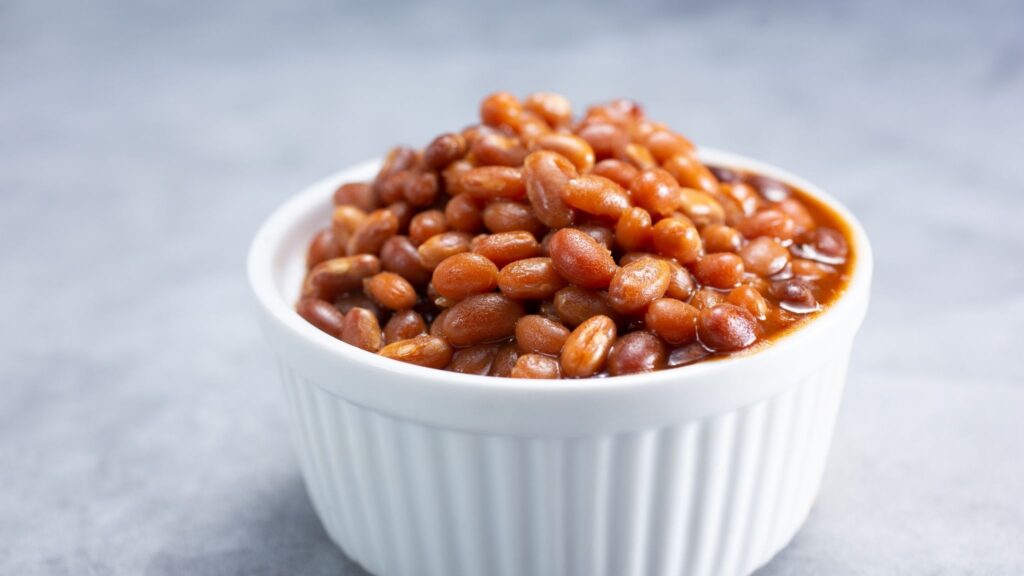Frutas e grãos integrais ajudam a ganhar longevidade. (Foto: Getty Images via Canva)