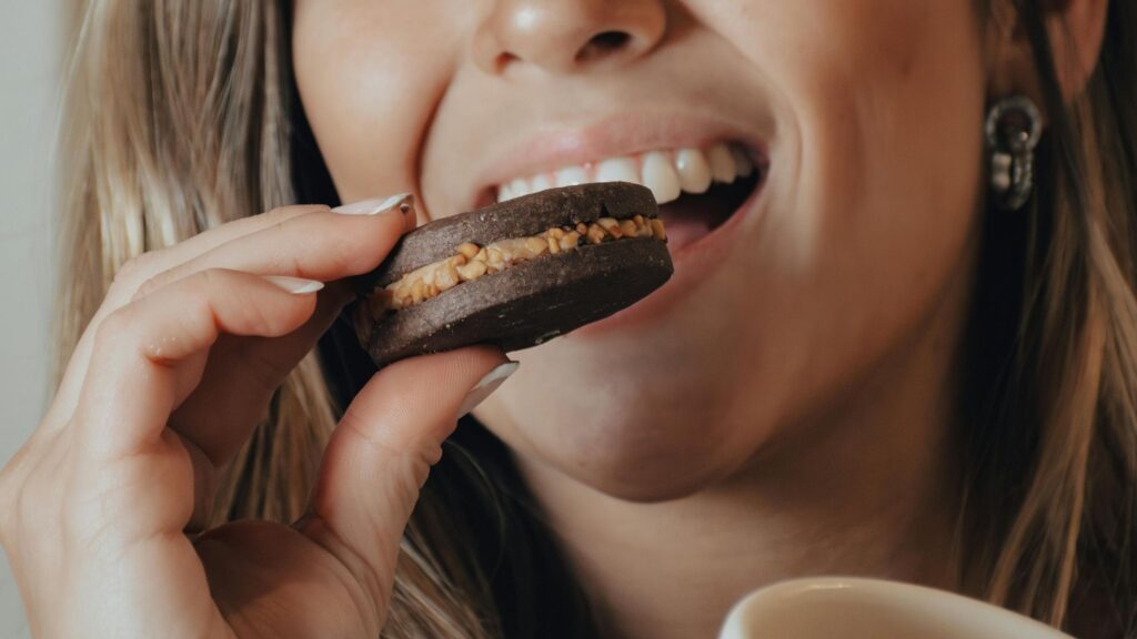 Aditivos podem desequilibrar bactérias do intestino. (Foto: Pexels via Canva)