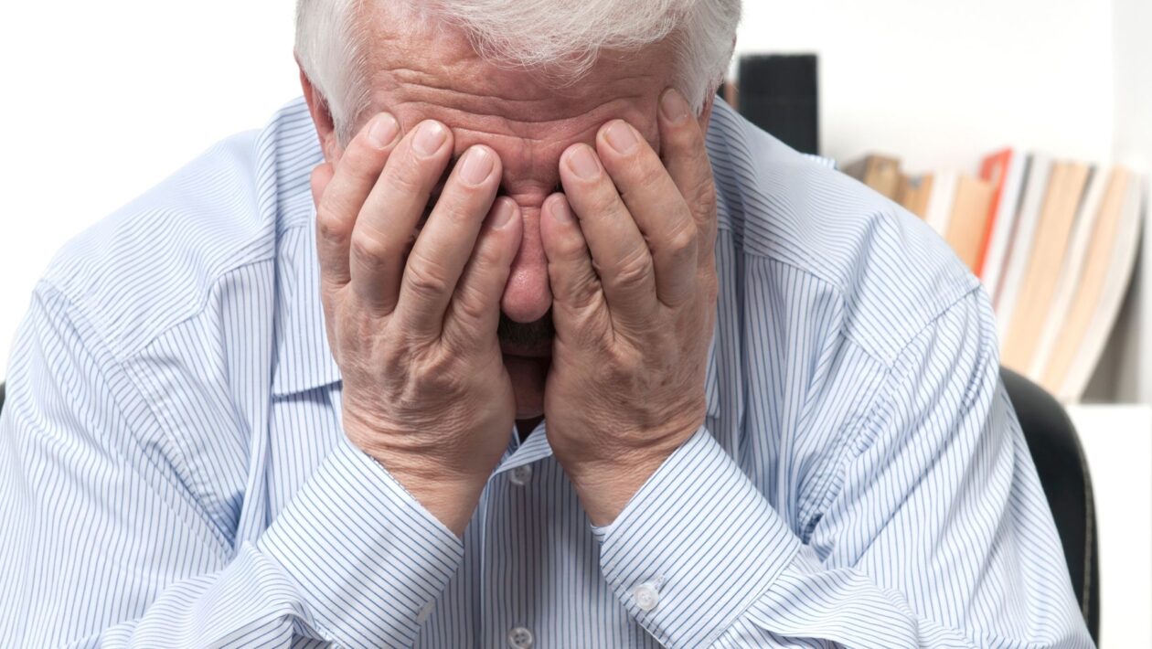 Queda hormonal pode afetar até 20% dos homens maduros (Foto: Getty Images via Canva)