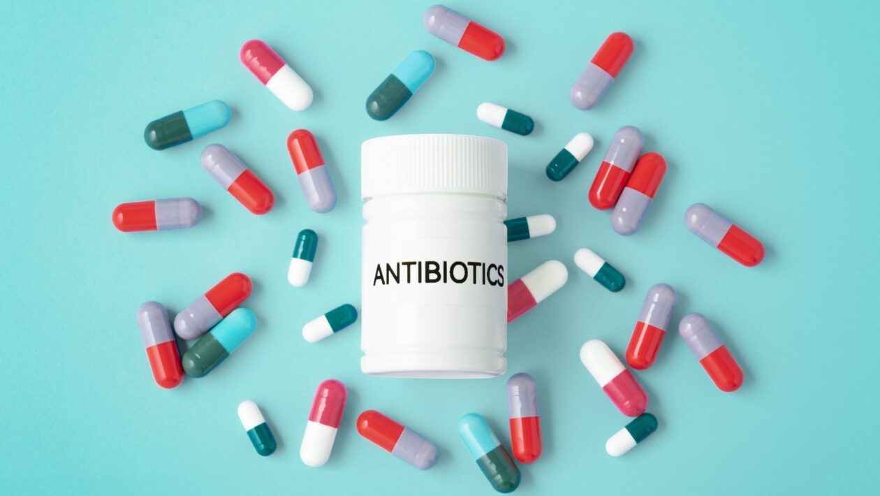 Novo antibiótico promete vencer superbactérias letais. (Foto: Getty Images via Canva)