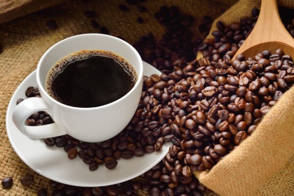 Modo de preparo influencia os compostos do café. (Foto: Pixabay via Canva)