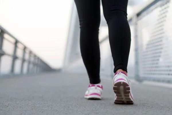 Movimento diário reduz o risco de depressão e ansiedade. (Foto: Getty Images via Canva)