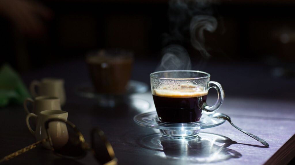 Acrilamida preocupa cientistas no café solúvel. (Foto: Getty Images via Canva)