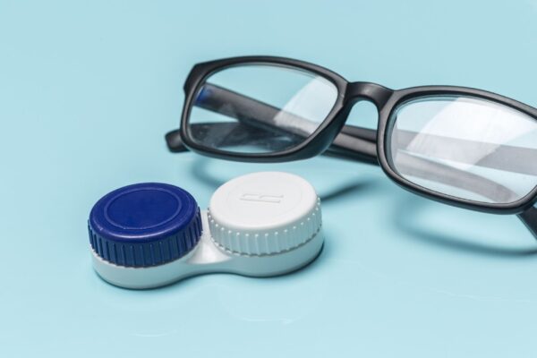 Tecnologias avançadas tornam a cirurgia ocular mais segura (Foto: Getty Images via Canva)