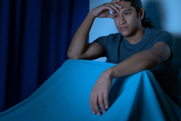 Madrugada aumenta decisões arriscadas, diz estudo científico. (Foto: Alfred Hernández Ríos via Canva)