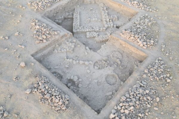Registro arqueológico referente ao fim do Calcolítico e ao início do Bronze. (Foto: Divulgação / Universidade de Coimbra)