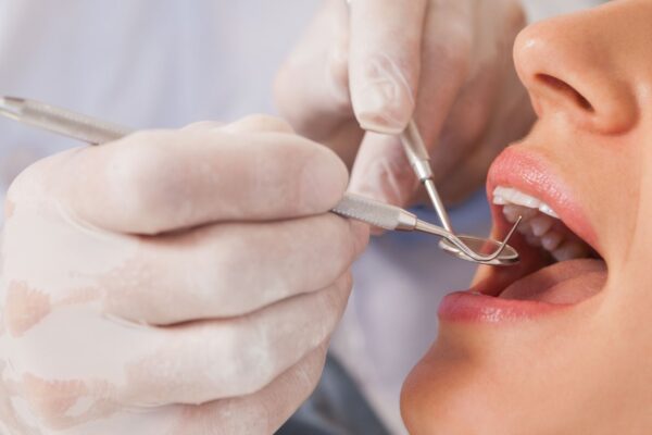 Brasil avança na eliminação do amálgama com mercúrio. (Foto: Getty Images via Canva)