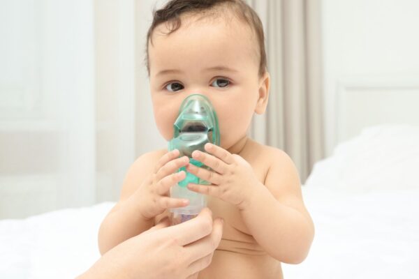 Pais devem evitar suplementos não aprovados no Brasil. (Foto: Pixelshot via Canva)