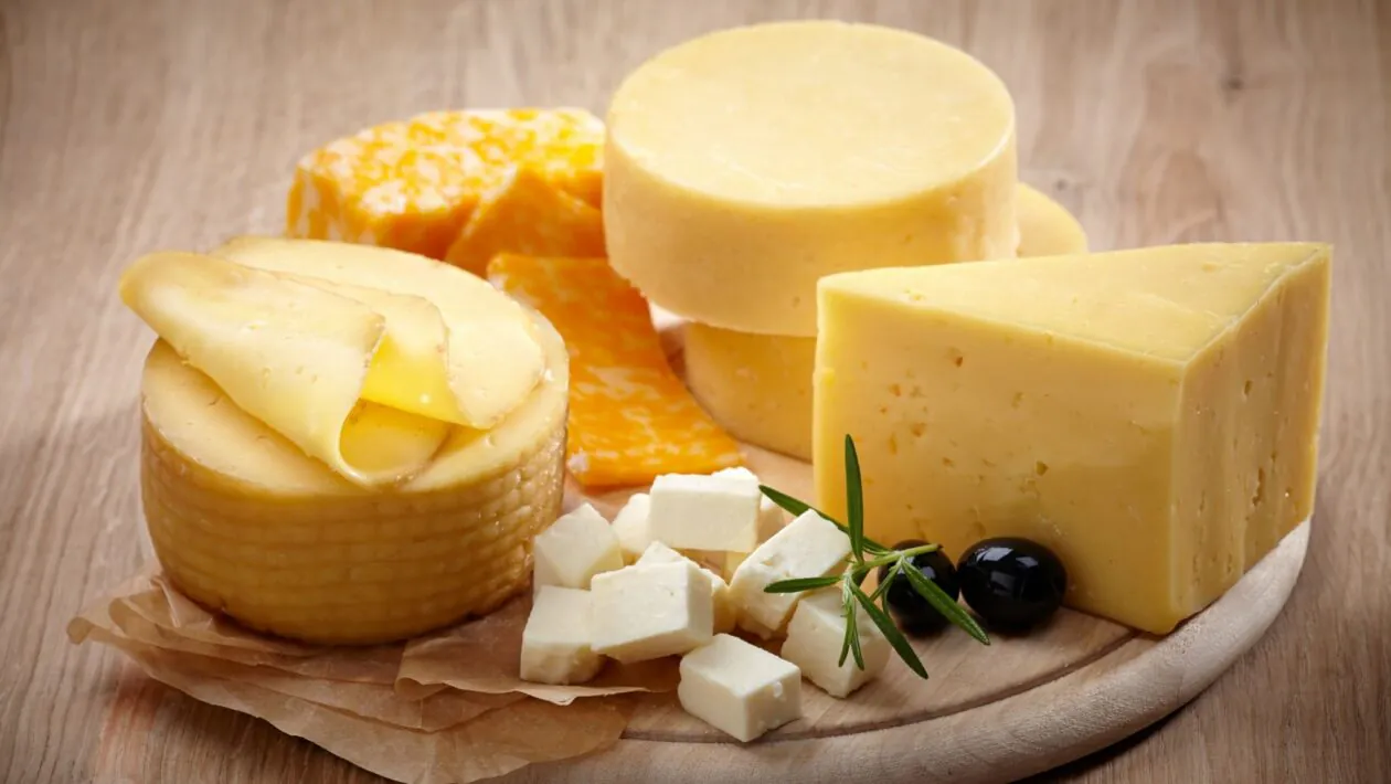 Queijo pode ajudar a proteger a saúde do cérebro. (Foto: Getty Images via Canva)