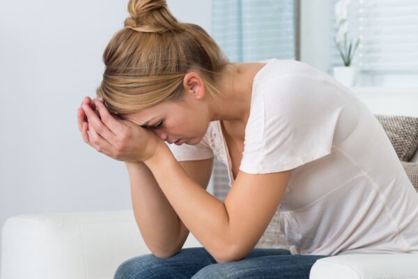 Sinais comuns de vitamina D baixa que passam despercebidos. (Foto: Getty Images via Canva)