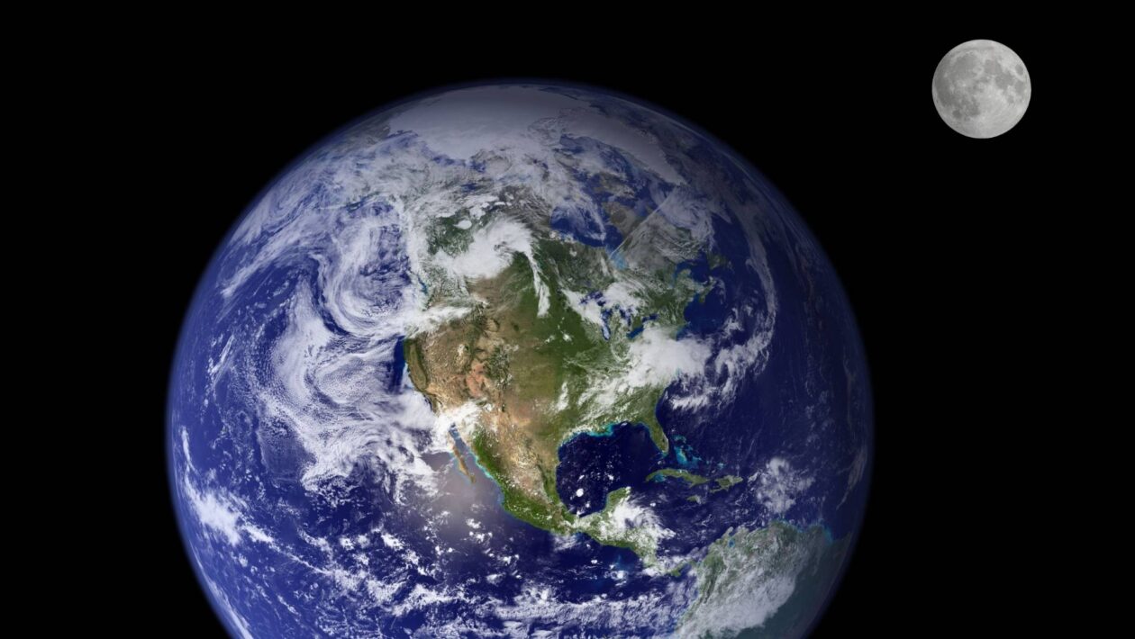 EUA ampliam vigilância e miram objetos ocultos entre Terra e Lua (Imagem: Getty Images/ Canva Pro)