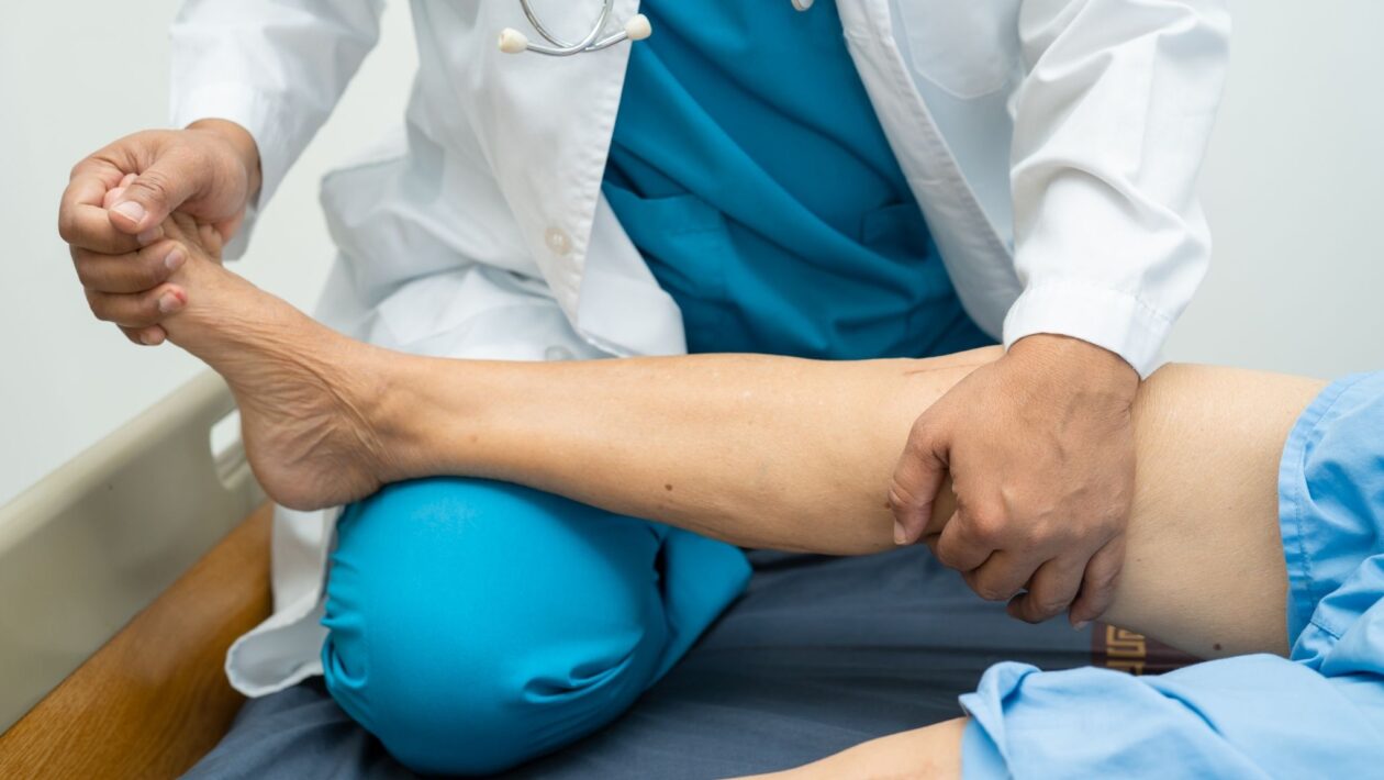 Diabetes tipo 2 pode acelerar a perda de massa muscular. (Foto: Pamai's Images via Canva)