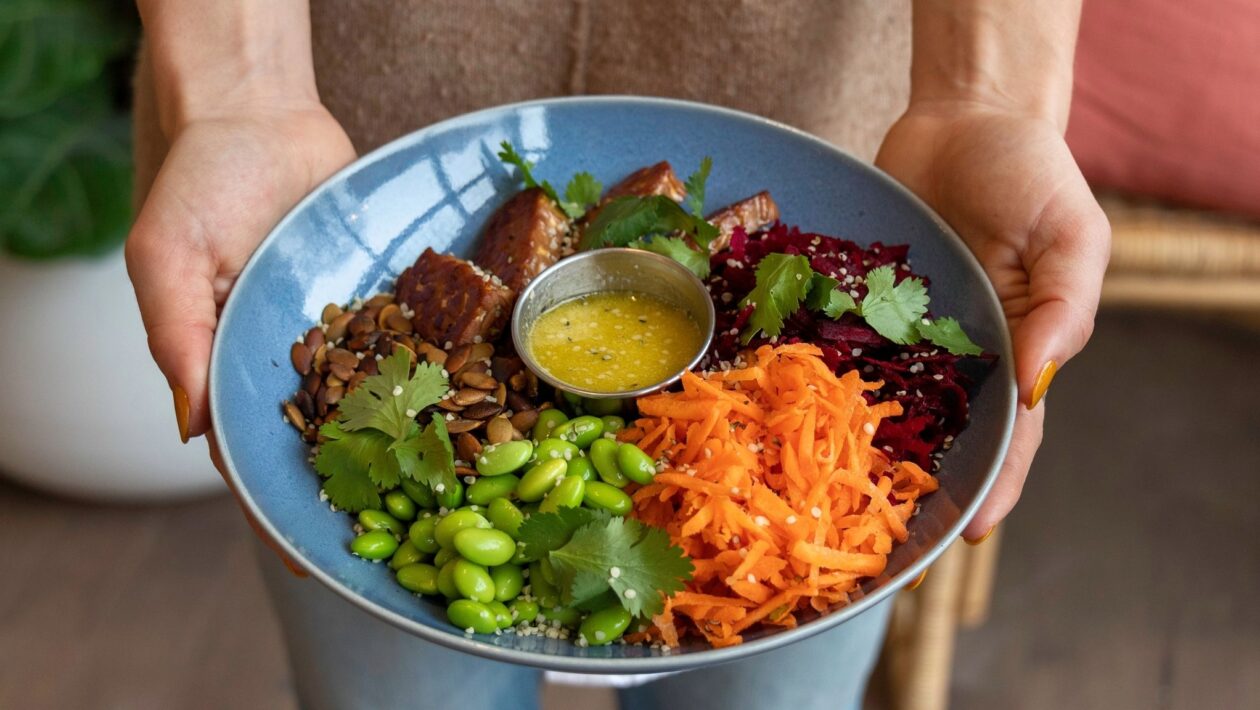 Alimentos vegetais reduzem risco de morte em cardiometabólicos. (Foto: Getty Images via Canva)