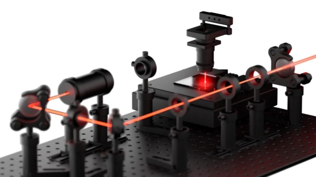 Tecnologia grava dados em vidro com durabilidade quase eterna (Imagem: SPhotonix/Reprodução)
