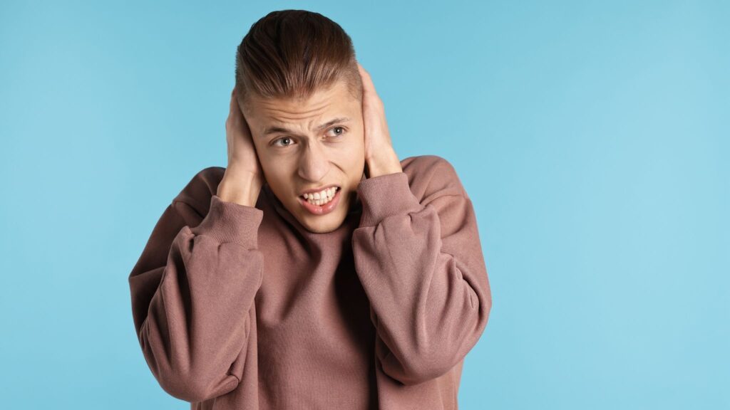 Ruídos comuns podem confundir a percepção auditiva. (Foto: Africa Images via Canva)