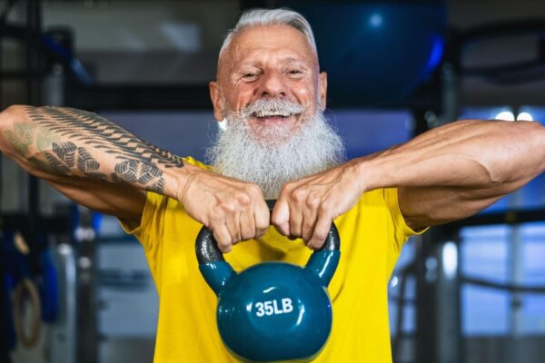 Nova abordagem ativa neurônios e melhora a força muscular. (Foto: Alamy via Canva)