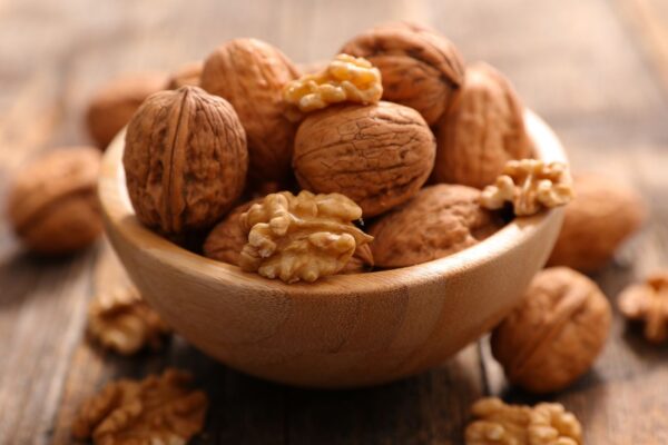 Estudo associa nozes a maior controle do apetite. (Foto: Getty Images via Canva)