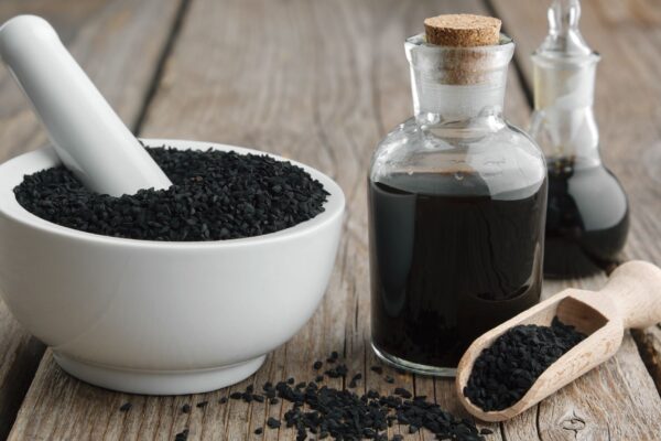 Cominho preto pode ajudar a reduzir o colesterol ruim. (Foto: Chamille White via Canva)