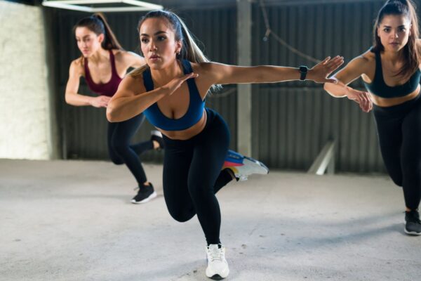 HIIT melhora força e fôlego em doenças musculares raras. (Foto: Getty Images via Canva)