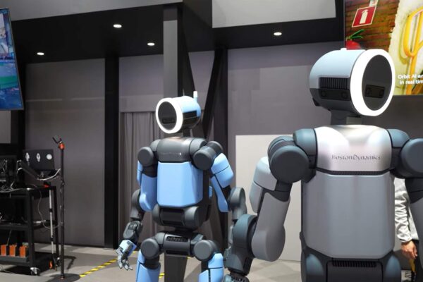 Atlas da Boston Dynamics estreia publicamente e chega às fábricas (Imagem: Robô Atlas/ Boston Dynamics/ Cybernews)