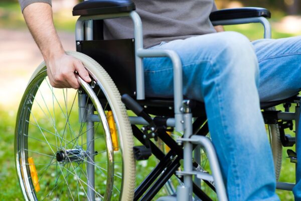 Cérebro continua enviando sinais mesmo após lesão. (Foto: Minerva Studio via Canva)