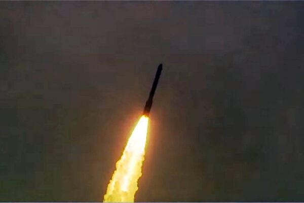 Foguete indiano PSLV falha novamente e satélite brasileiro em risco. (Imagem: Reprodução/ ISRO)