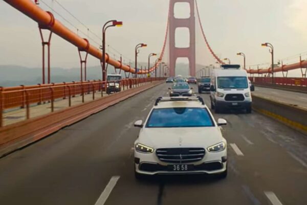 IA física da Nvidia transforma carros e robôs em máquinas inteligentes (Imagem: NVIDIA)