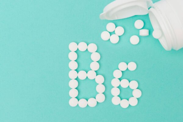 Falta de vitamina B6 pode aumentar estresse e tensão. (Foto: Getty Images via Canva)